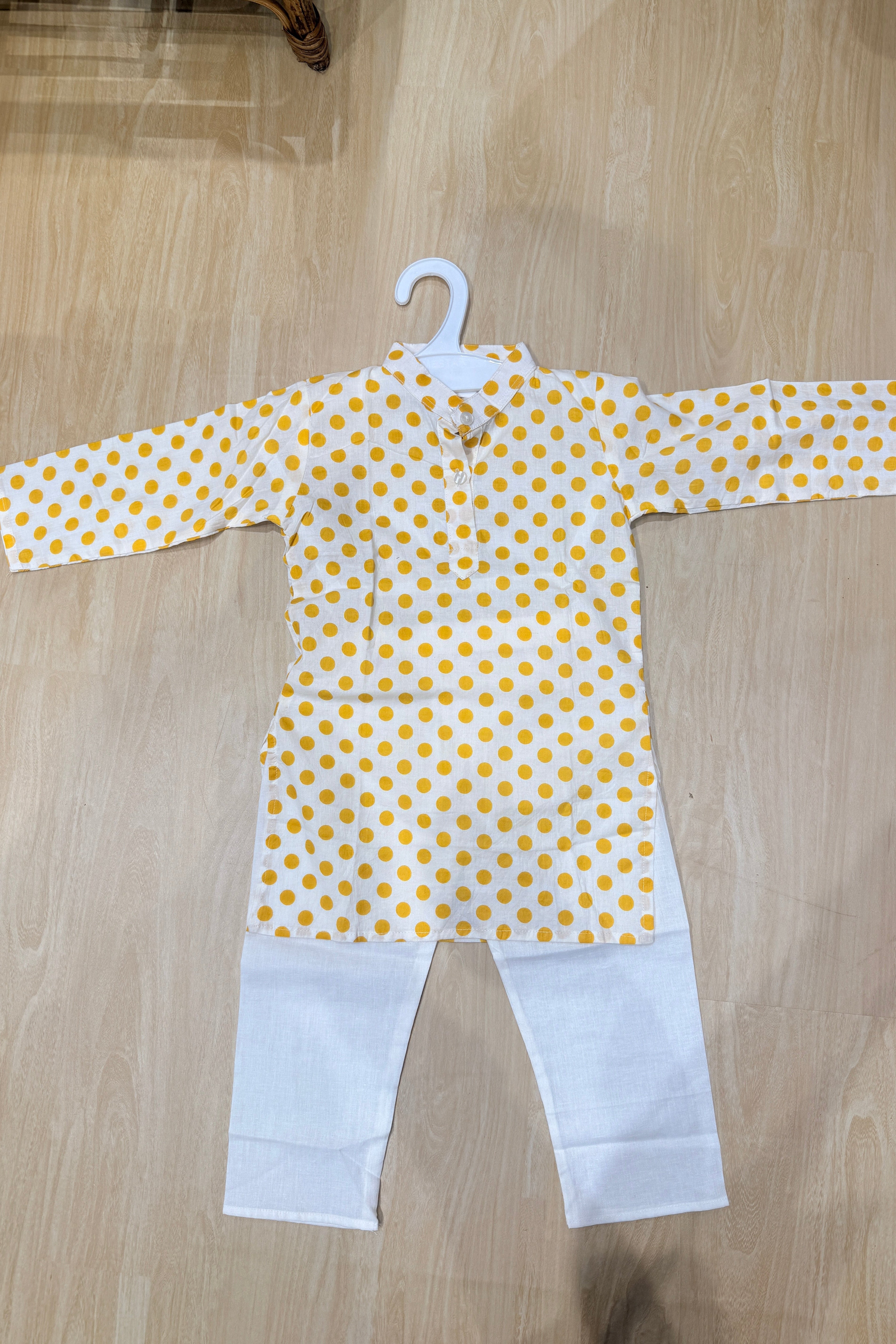 Kesari Dot Kurta Pyjama